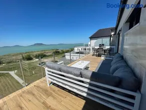 Fenyves Beach Apartman Delux - Image 3