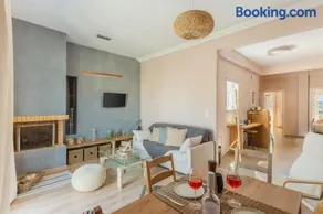100m2 Luxury Apartment in the Heart of Athens - Living Stone Emerald - Image 2