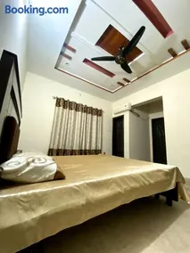 Comfy Stay Inn - Image 2