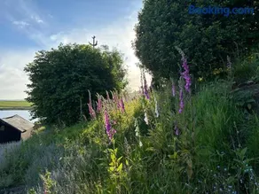 Luxury Cottage above Embsay Reservoir with Sunrise-to-Sunset Views - Image 4