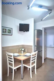 MODERN Apartament - Image 1