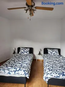 Traditional Spanish townhouse retreat - Image 2