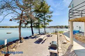 Lighthouse Cove Condo Resort: 418 - Image 2