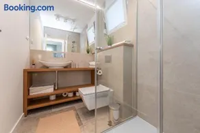 Bekina, stylish rooftop pool apartment - Image 1
