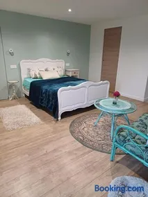 un petit studio moderne et conviviale - Image 2