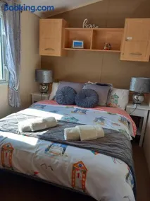 J&D Caravan - Image 2