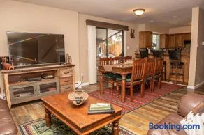 2427 Chamonix Lane 2 Bedroom - Image 4