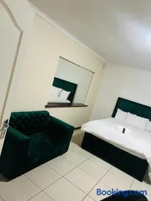 AFRICAN HAVEN GUEST HOUSE BnB GOODWOOD - Image 4