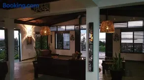 Private Jungle Hilltop Retreat - Image 5
