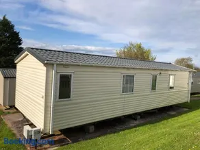Caravan on luxury Devon holiday park - Image 2