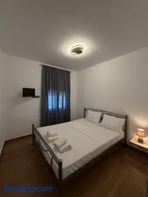 Diktamo Village House - Image 3
