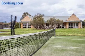 Portsea Pavilion - Image 2