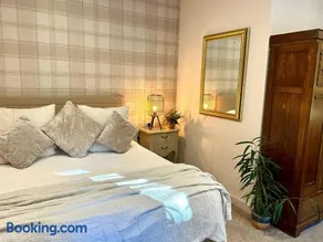 Beechtree Cottage, Cairngorm Suite, Kirkmichael - Image 5