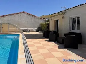 Villa accueillante à Saint-Froult avec piscine privée - Image 3
