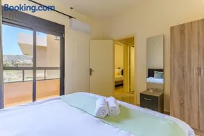 Mauve Et Miel 2-Br Apartment In Batroun - Image 3