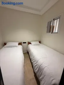 Appartement résidence sécurisée et plage à pied - Image 4