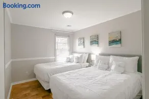 Enchanting Forestwood Retreat - Image 2