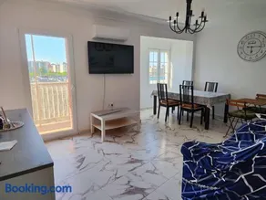 Apartamento con vista al puerto - Image 3