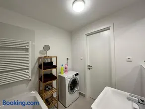 Vyhlad na mesto, 24. poschodie, free parking - Image 4