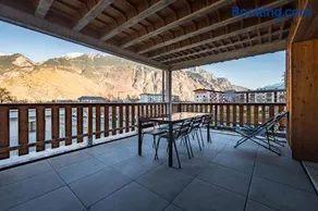 Refuge des Cimes Terrace & Mountain View - Image 2