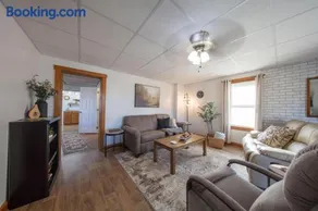 Wayfarer Inn - Image 2