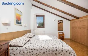 Gorgeous Apartment In Lovran - Image 4