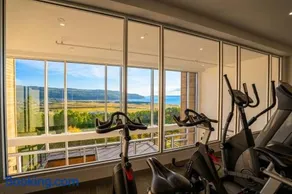 Bright Condo with Pool and Stunning View - Image 2