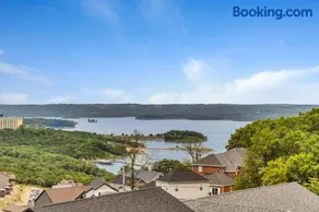 Lochview Lodge - Image 3
