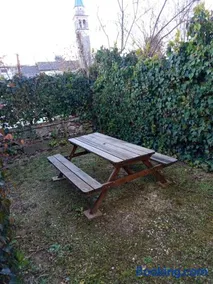 Grazioso appartamento con giardino e posto auto - Image 5
