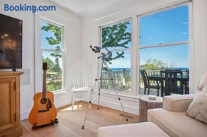 Beachfront Haven - Sunset Views - Hot Tub - BBQ - Family Friendly - Image 4