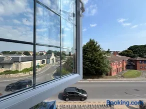 Brook Lodge Roof Terrace Apartment - Image 4