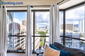 Spacious Downtown Executive Retreat - Free Parking - Image 1