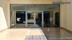 JW Marriot Serviced Apartment 1 bedroom Suite pool view by aljazi - Image 2