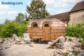 Giant Yurt Sleeping 8 with Spa, Catering, Walled Gardens, Nature Reserve, Free Parking - Image 4