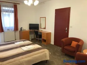 Ella Residence Panzió - Image 5