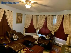 Stylish, Cozy 2BR Private Apt, 2nd Floor, Scenic View, Well-Appointed, Near Providence, MA, RI Line, I-95 Access - Image 3