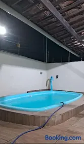 Casa com piscina e churrasqueira para família - Image 2