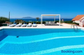 Splendida Villa con vista mozzafiato e piscina - Image 4