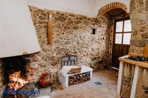 La Casita de Albino -jacuzzi-chimenea-museo - Image 5