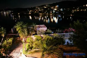 Apollonion Apartment Aigina - Image 1