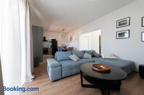 Seafront apartment Elona - Image 5