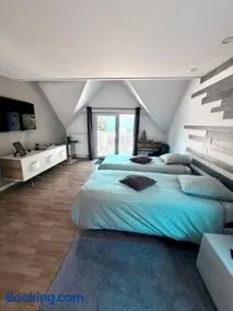 Chambre Lumineuse avec Terrasse Privée - Calme & Confort Genius - Image 2