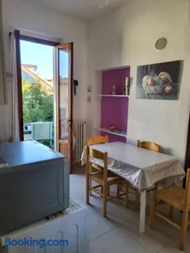 B&B Figura Apartments - Image 3