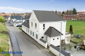 210 m2 hus til 8 gæster - 5 km fra nyt stort vandland - Image 1