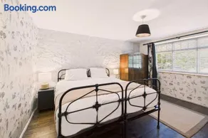 Host & Stay - Stonecrop Cottage - Image 4