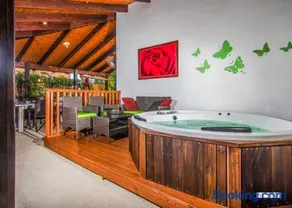 Beautiful Countryside House - Image 5