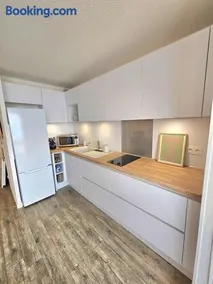 Canet Beach Sea View Apartment with Pool - Image 5