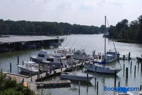 Marina View - Booking - Image 1