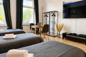 TT Living Apartments Rellingen I 2 & 4 Schlafzimmer I Küche I Vollbad I Waschmaschine - Image 2