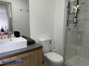 Wonderful Jubilee Estate House - Image 4